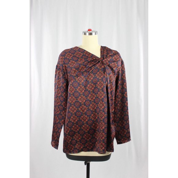CLUB MONACO Navy Red Foulard Biscuit Print Twill Twist Front Blouse Top, Size XS - Picture 2 of 12